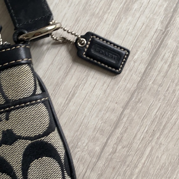 ⭐️HP⭐️COACH bag - Picture 4 of 6